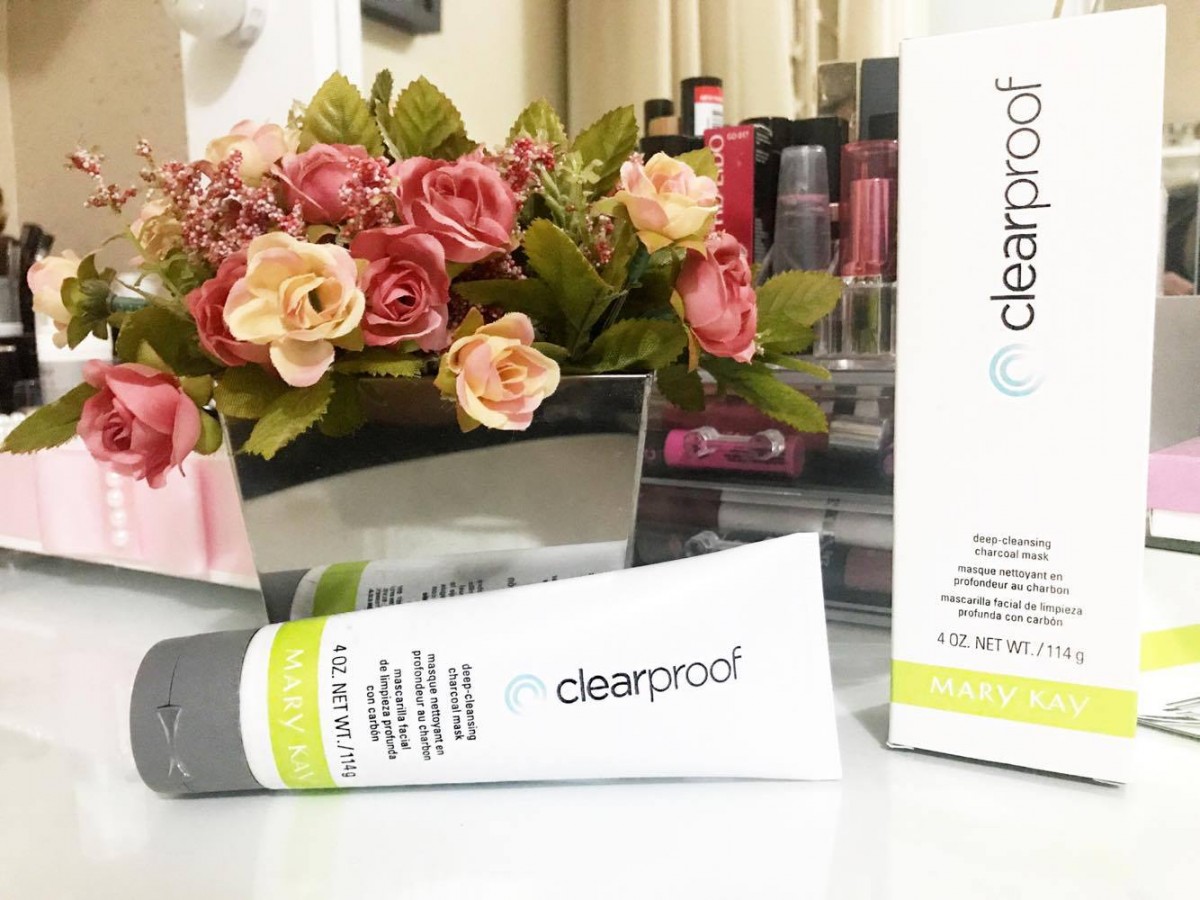 Resenha Máscara Detox Clear Proof da Mary Kay com carvão ativado para